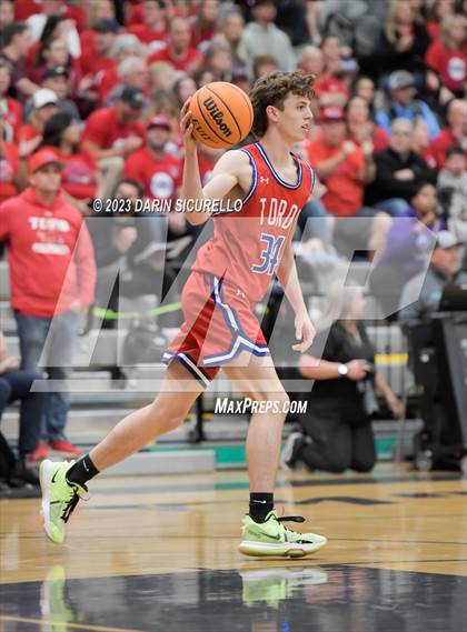 Thumbnail 1 in Mountain View vs Highland (AIA 6A Semifinal) photogallery.