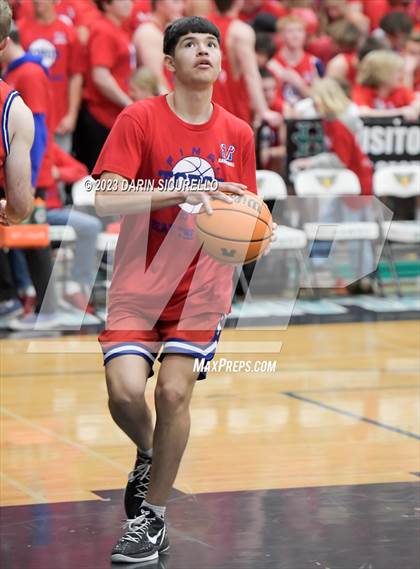 Thumbnail 1 in Mountain View vs Highland (AIA 6A Semifinal) photogallery.