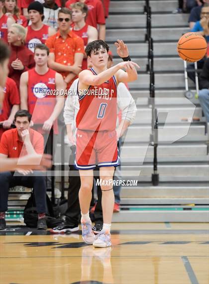 Thumbnail 2 in Mountain View vs Highland (AIA 6A Semifinal) photogallery.
