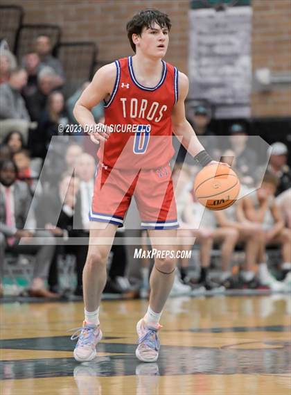 Thumbnail 2 in Mountain View vs Highland (AIA 6A Semifinal) photogallery.