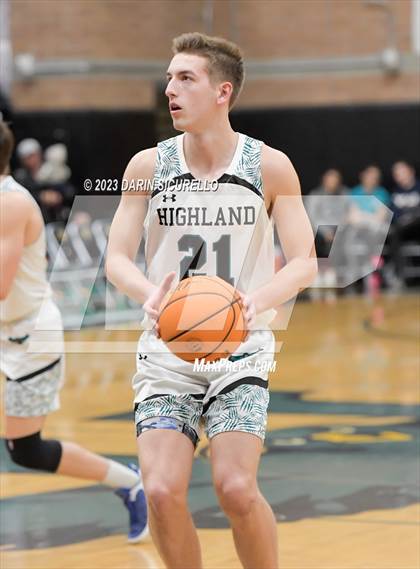 Thumbnail 2 in Mountain View vs Highland (AIA 6A Semifinal) photogallery.