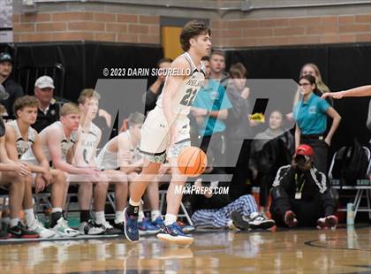 Thumbnail 2 in Mountain View vs Highland (AIA 6A Semifinal) photogallery.