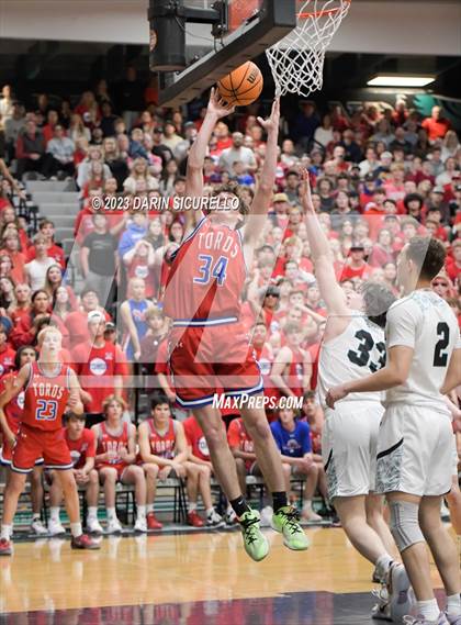 Thumbnail 2 in Mountain View vs Highland (AIA 6A Semifinal) photogallery.