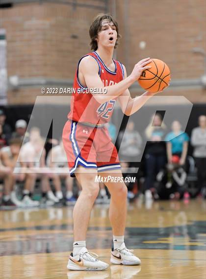 Thumbnail 1 in Mountain View vs Highland (AIA 6A Semifinal) photogallery.