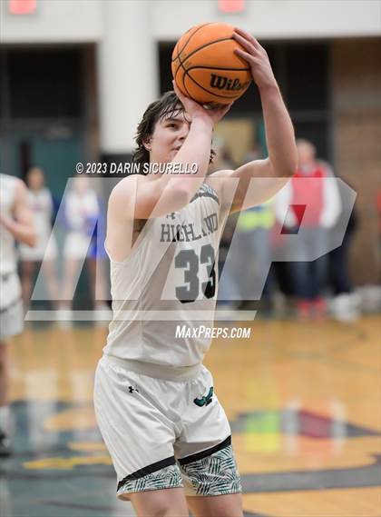 Thumbnail 2 in Mountain View vs Highland (AIA 6A Semifinal) photogallery.