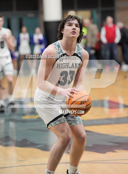Thumbnail 3 in Mountain View vs Highland (AIA 6A Semifinal) photogallery.