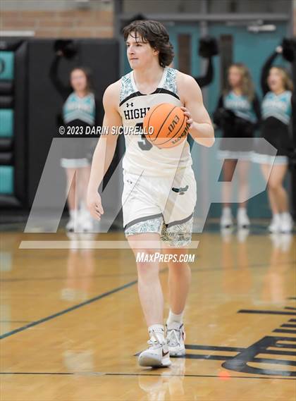Thumbnail 2 in Mountain View vs Highland (AIA 6A Semifinal) photogallery.