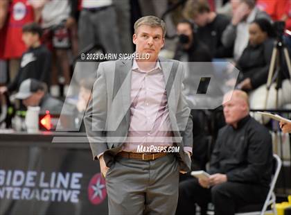 Thumbnail 3 in Mountain View vs Highland (AIA 6A Semifinal) photogallery.