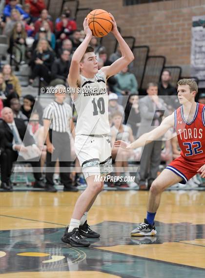 Thumbnail 2 in Mountain View vs Highland (AIA 6A Semifinal) photogallery.