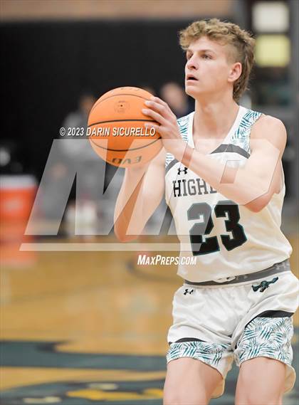Thumbnail 1 in Mountain View vs Highland (AIA 6A Semifinal) photogallery.