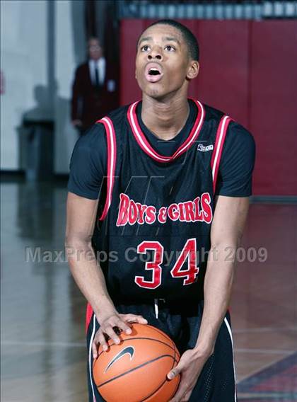 Thumbnail 1 in Boys & Girls vs Lincoln (PSAL AA Semifinal) photogallery.