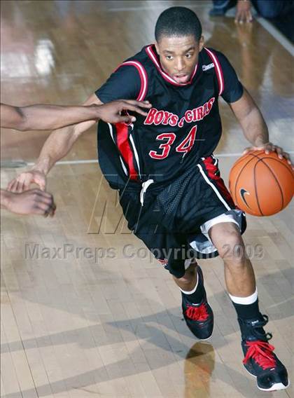 Thumbnail 2 in Boys & Girls vs Lincoln (PSAL AA Semifinal) photogallery.