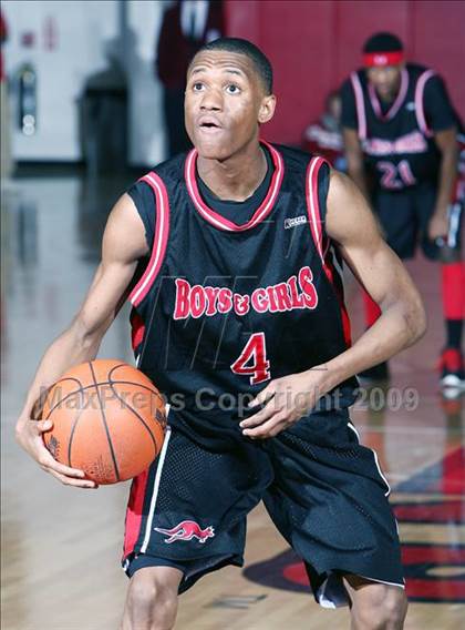 Thumbnail 3 in Boys & Girls vs Lincoln (PSAL AA Semifinal) photogallery.