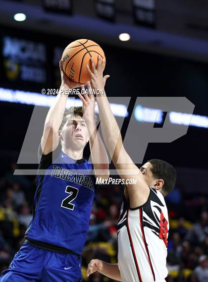 Thumbnail 3 in Tuscarora vs. Hampton (VHSL Class 4 State Final) photogallery.