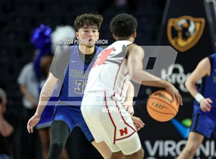 Thumbnail 1 in Tuscarora vs. Hampton (VHSL Class 4 State Final) photogallery.