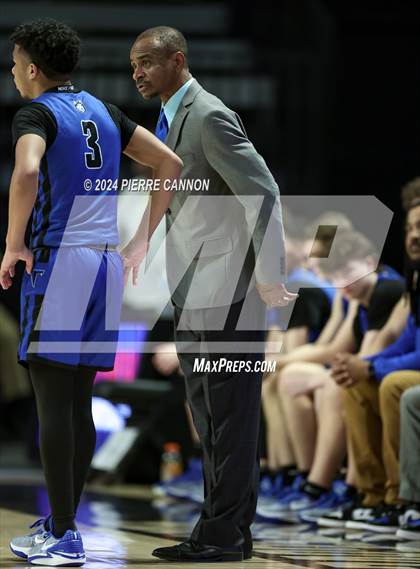 Thumbnail 2 in Tuscarora vs. Hampton (VHSL Class 4 State Final) photogallery.