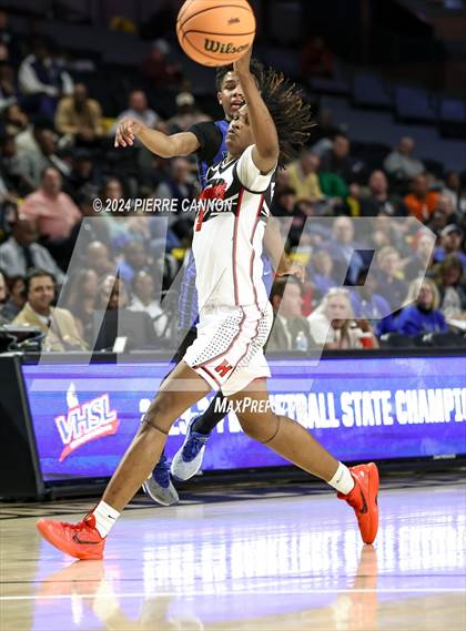 Thumbnail 3 in Tuscarora vs. Hampton (VHSL Class 4 State Final) photogallery.