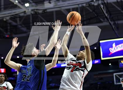 Thumbnail 1 in Tuscarora vs. Hampton (VHSL Class 4 State Final) photogallery.