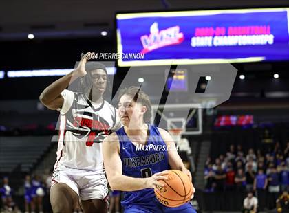 Thumbnail 3 in Tuscarora vs. Hampton (VHSL Class 4 State Final) photogallery.
