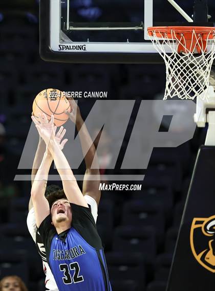 Thumbnail 3 in Tuscarora vs. Hampton (VHSL Class 4 State Final) photogallery.