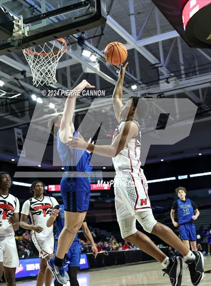 Thumbnail 2 in Tuscarora vs. Hampton (VHSL Class 4 State Final) photogallery.