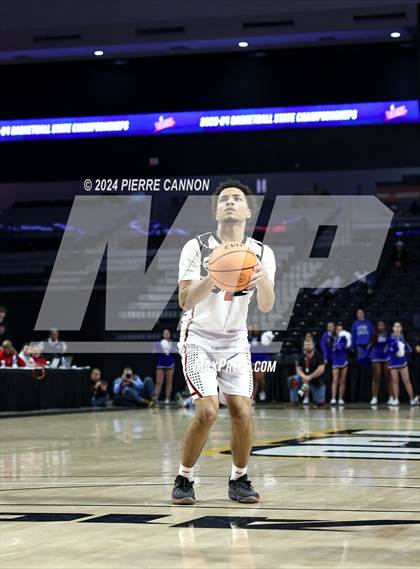 Thumbnail 3 in Tuscarora vs. Hampton (VHSL Class 4 State Final) photogallery.