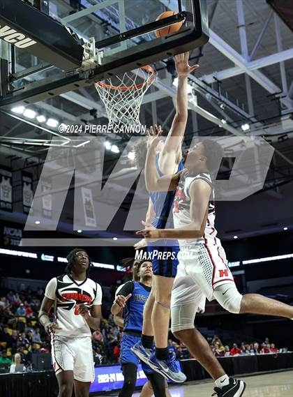 Thumbnail 3 in Tuscarora vs. Hampton (VHSL Class 4 State Final) photogallery.