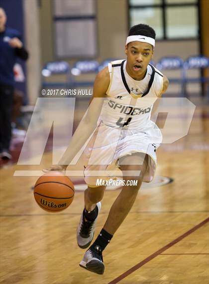 Thumbnail 2 in Concord vs. York Prep (Hoodie's House Hoops Classic) photogallery.