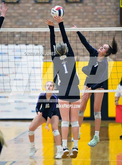Thumbnail 2 in Northwest Christian vs. Valley Christian (AIA 3A Final) photogallery.