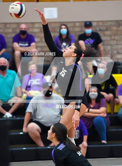 Thumbnail 2 in Northwest Christian vs. Valley Christian (AIA 3A Final) photogallery.
