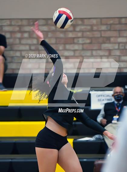 Thumbnail 3 in Northwest Christian vs. Valley Christian (AIA 3A Final) photogallery.
