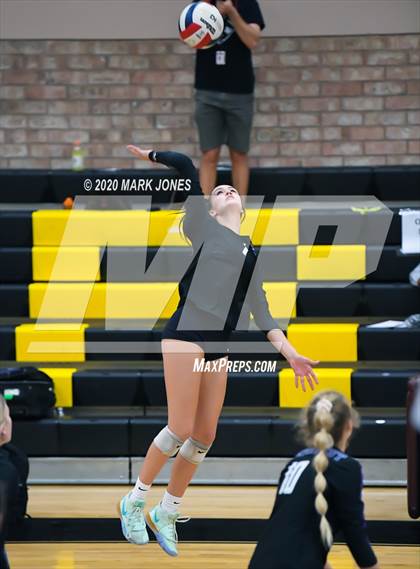 Thumbnail 2 in Northwest Christian vs. Valley Christian (AIA 3A Final) photogallery.