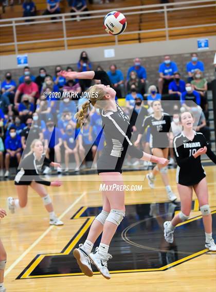 Thumbnail 1 in Northwest Christian vs. Valley Christian (AIA 3A Final) photogallery.