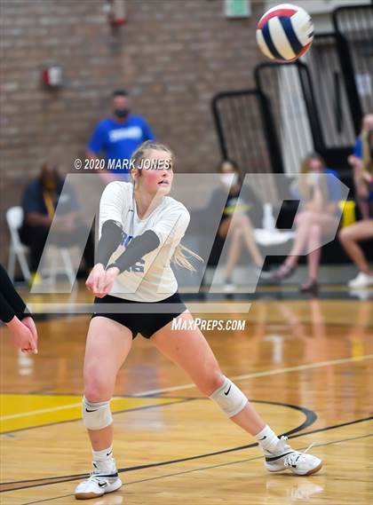 Thumbnail 3 in Northwest Christian vs. Valley Christian (AIA 3A Final) photogallery.