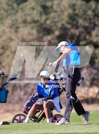 Thumbnail 1 in Sierra Foothill League Tournament photogallery.