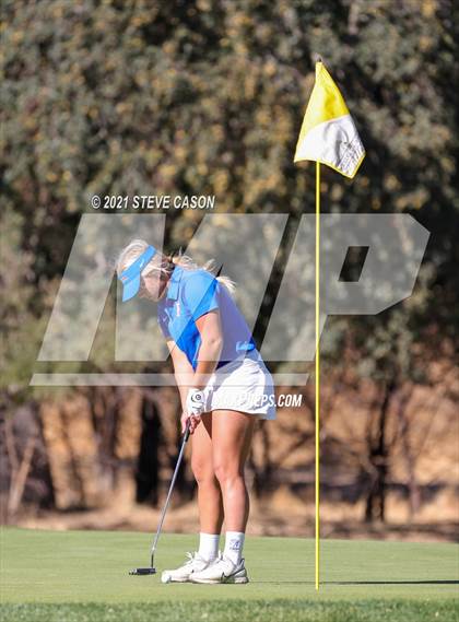 Thumbnail 2 in Sierra Foothill League Tournament photogallery.