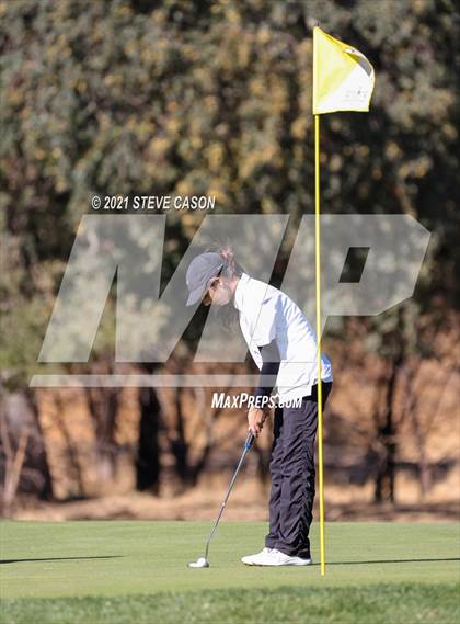Thumbnail 2 in Sierra Foothill League Tournament photogallery.