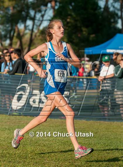 Thumbnail 3 in Clovis Invitational Division 1 5K Varsity Girls Race photogallery.