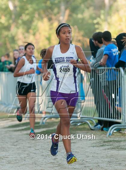 Thumbnail 1 in Clovis Invitational Division 1 5K Varsity Girls Race photogallery.