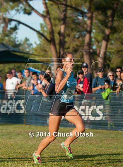 Thumbnail 1 in Clovis Invitational Division 1 5K Varsity Girls Race photogallery.