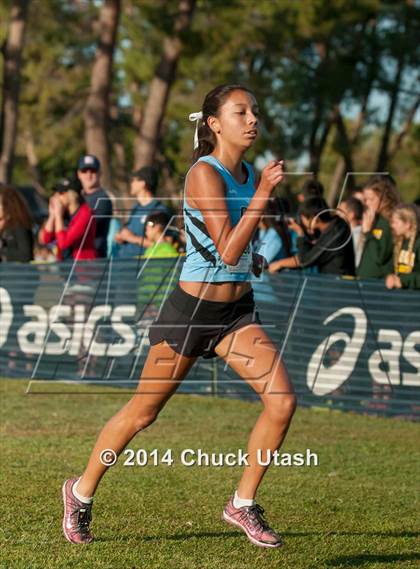 Thumbnail 3 in Clovis Invitational Division 1 5K Varsity Girls Race photogallery.