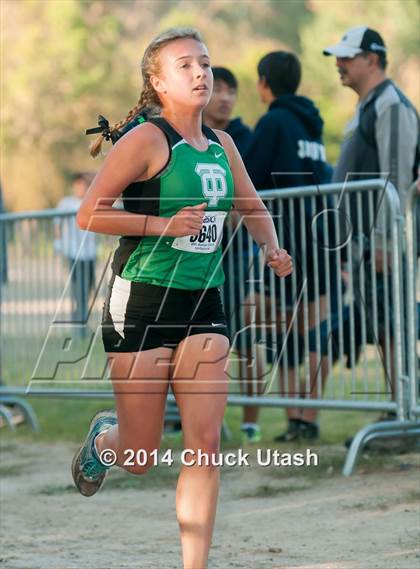 Thumbnail 2 in Clovis Invitational Division 1 5K Varsity Girls Race photogallery.