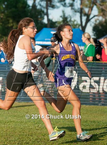 Thumbnail 1 in Clovis Invitational Division 1 5K Varsity Girls Race photogallery.