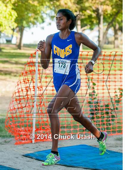 Thumbnail 1 in Clovis Invitational Division 1 5K Varsity Girls Race photogallery.