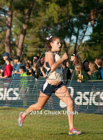 Thumbnail 2 in Clovis Invitational Division 1 5K Varsity Girls Race photogallery.