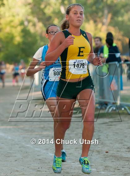 Thumbnail 2 in Clovis Invitational Division 1 5K Varsity Girls Race photogallery.