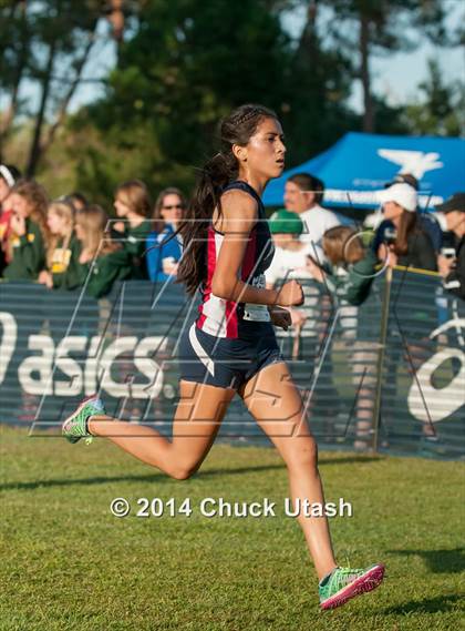 Thumbnail 1 in Clovis Invitational Division 1 5K Varsity Girls Race photogallery.