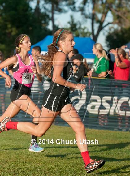 Thumbnail 1 in Clovis Invitational Division 1 5K Varsity Girls Race photogallery.