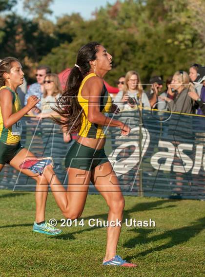 Thumbnail 3 in Clovis Invitational Division 1 5K Varsity Girls Race photogallery.