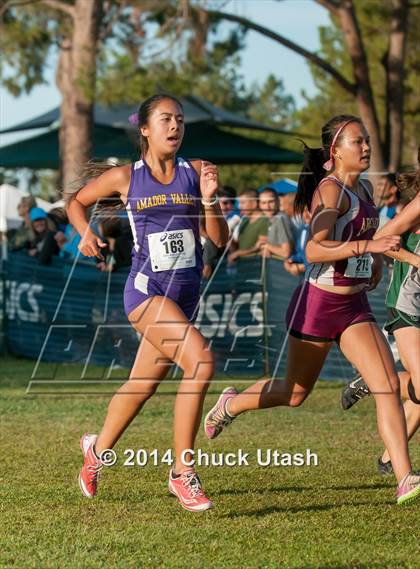Thumbnail 1 in Clovis Invitational Division 1 5K Varsity Girls Race photogallery.